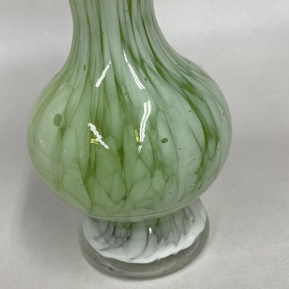 Art Glass Vase Hand Blown Green White Ruffled Rim Small 6.5" Tall Decor Flowers - Picture 5 of 10